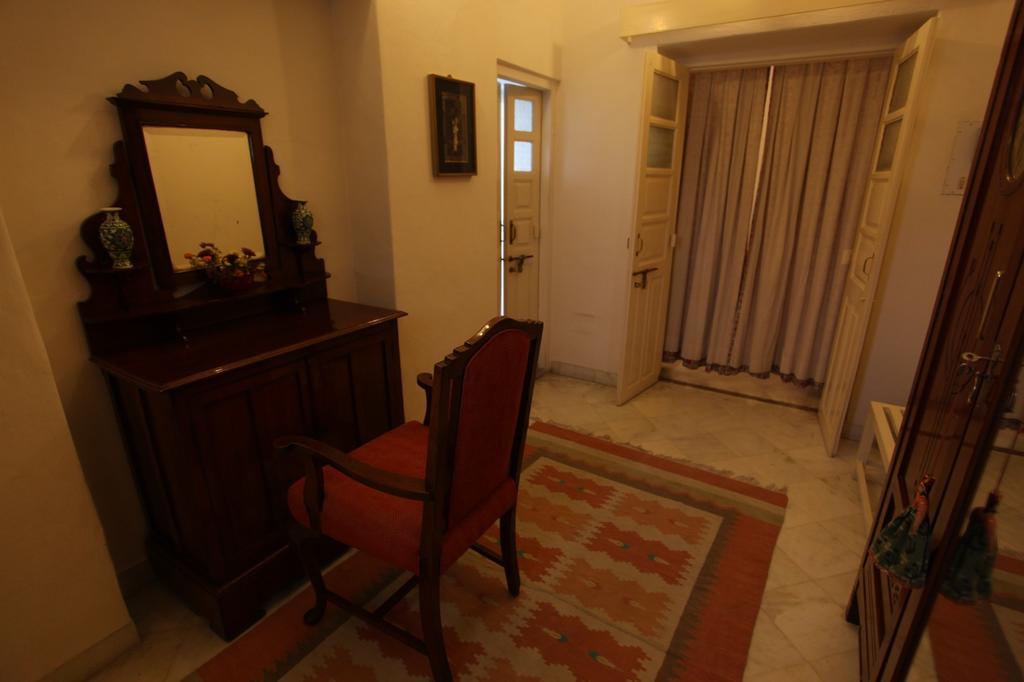 Loharu House Bed and Breakfast Jaipur Rum bild